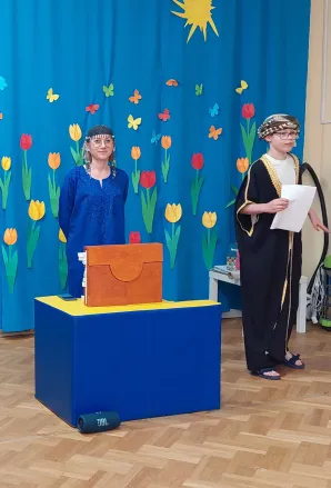 Przedstawienie teatralne dzieci